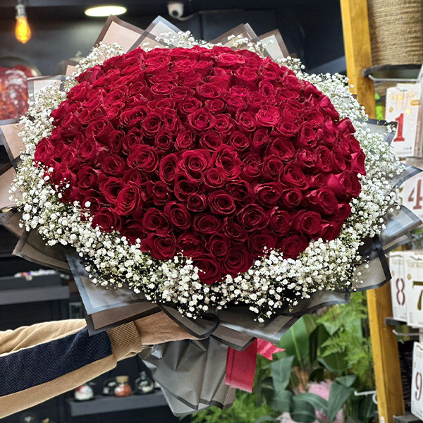 Red Roses Bouquet 1